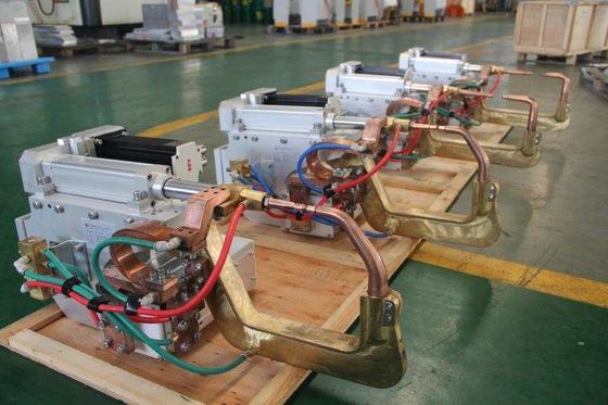 Kompak Listrik 280V 160KVA Servo Gun Spot Welding Otomatis
