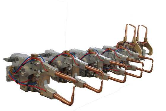 Perisai elektromagnetik 500V 200KVA Servo Spot Welding Gun Handheld